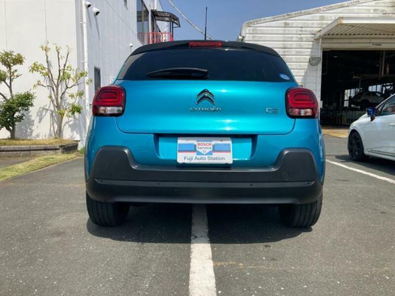C3