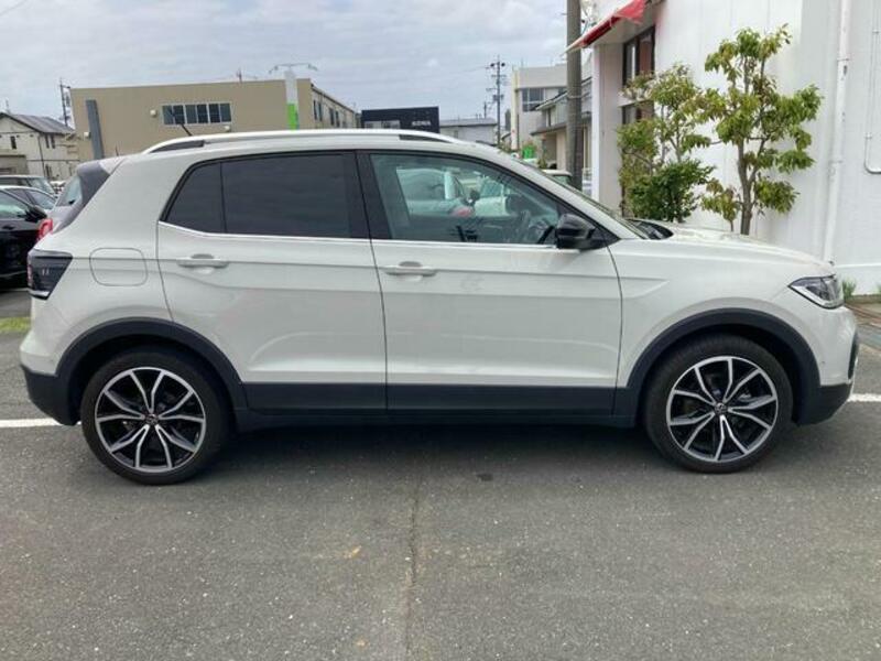 T CROSS