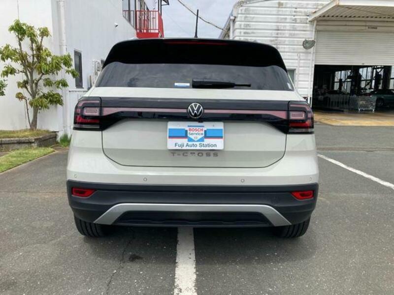 T CROSS