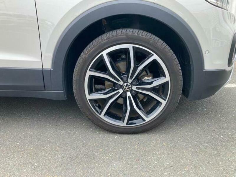 T CROSS