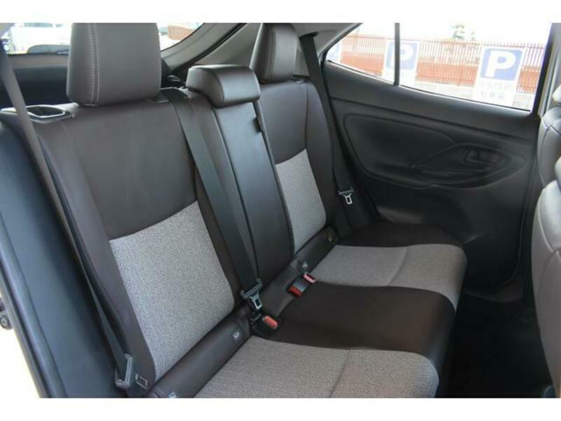 YARIS CROSS