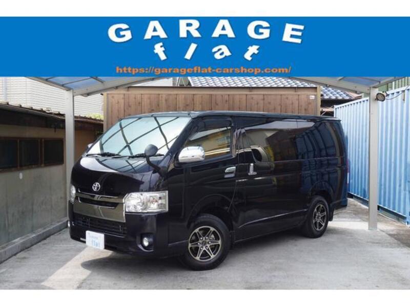 TOYOTA HIACE VAN