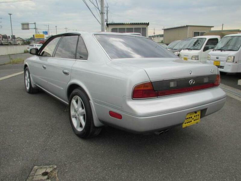 INFINITI Q45