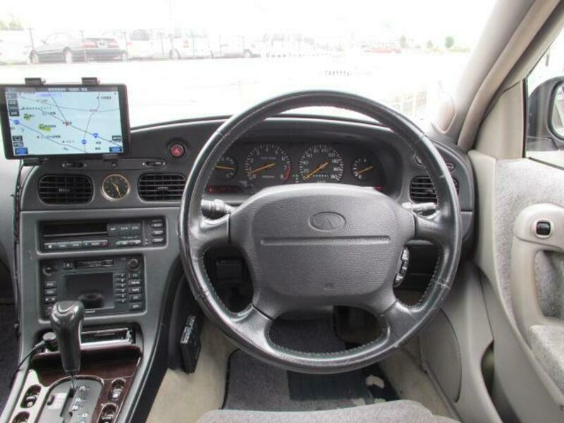 INFINITI Q45