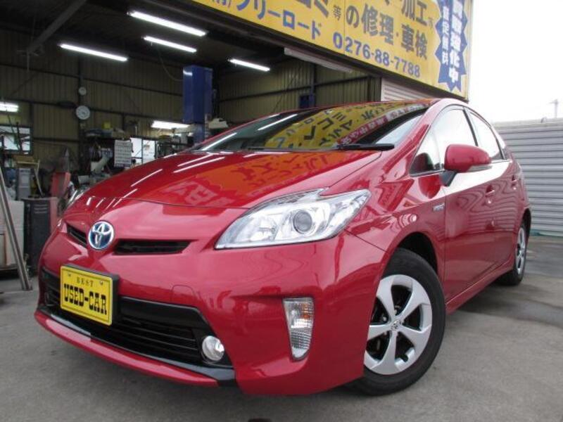 TOYOTA PRIUS