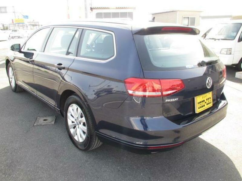 PASSAT VARIANT