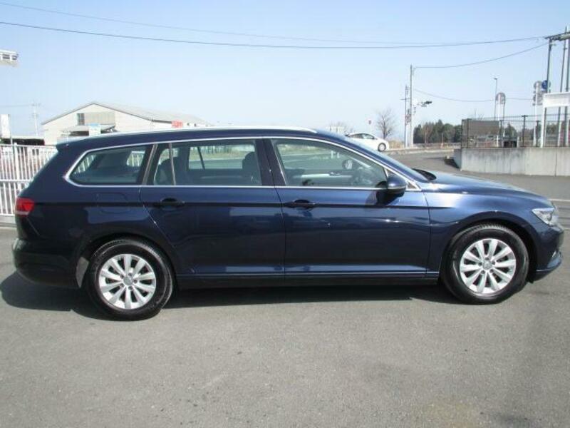 PASSAT VARIANT