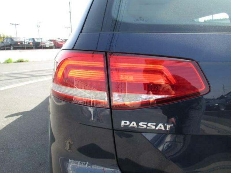 PASSAT VARIANT