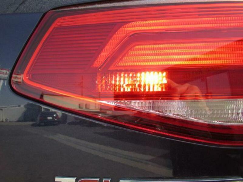 PASSAT VARIANT