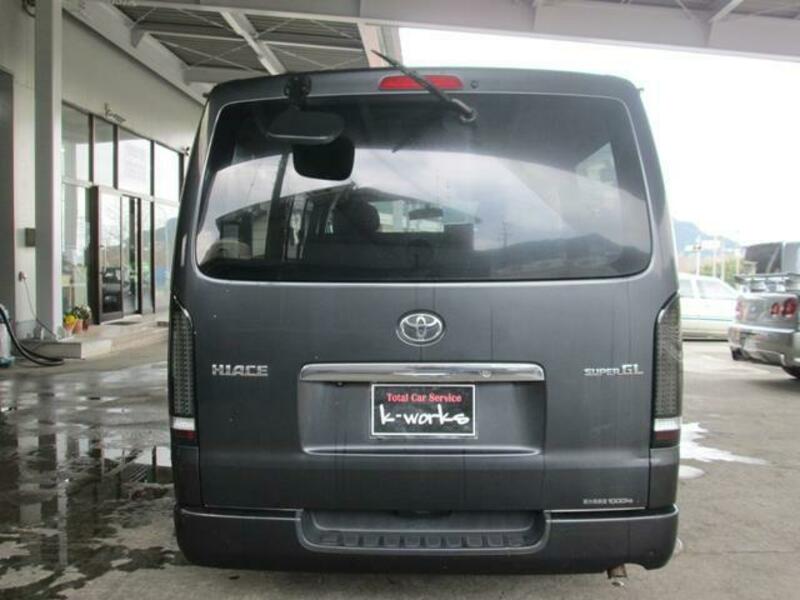 HIACE VAN