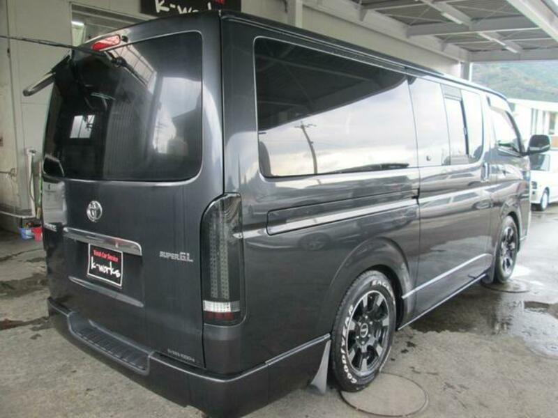 HIACE VAN