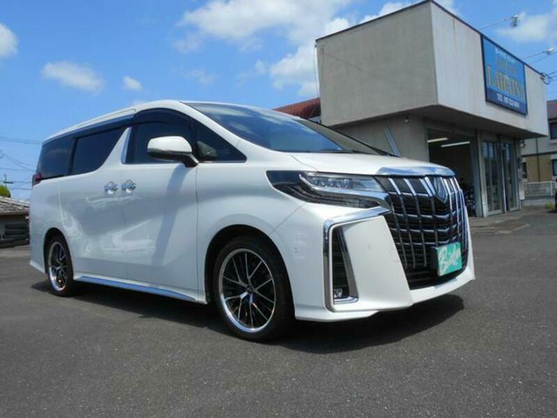 TOYOTA ALPHARD