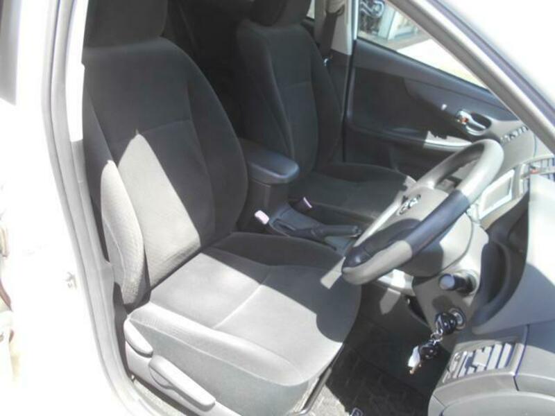 COROLLA FIELDER