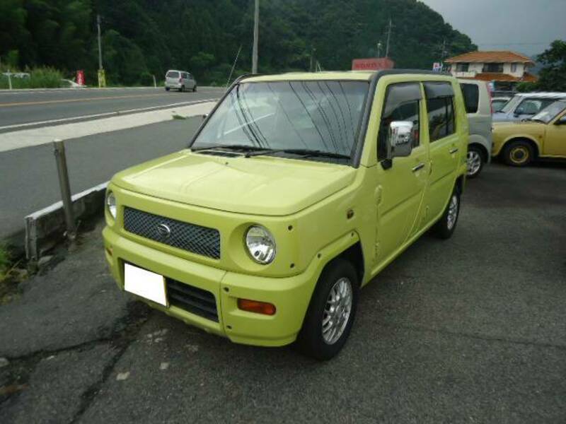DAIHATSU NAKED