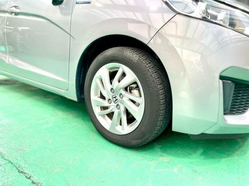 FIT HYBRID