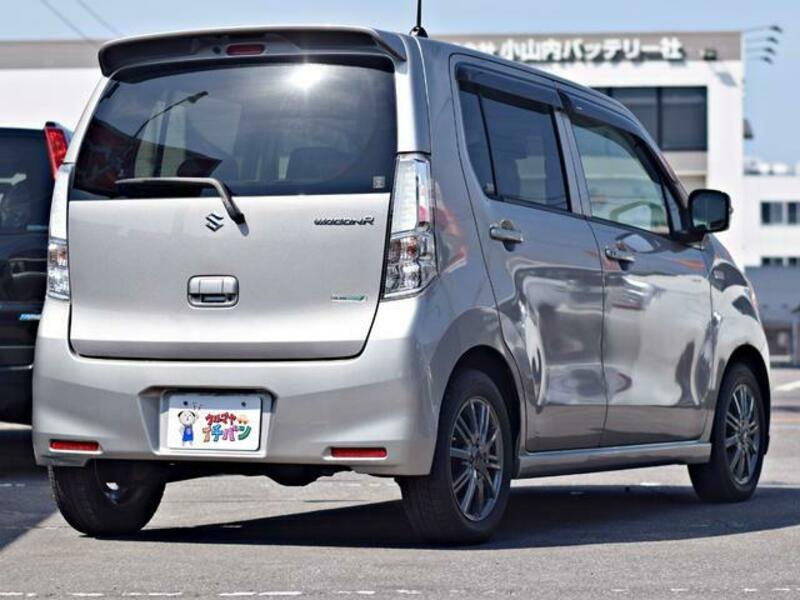 WAGON R