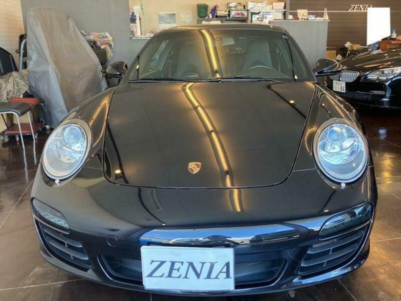 911
