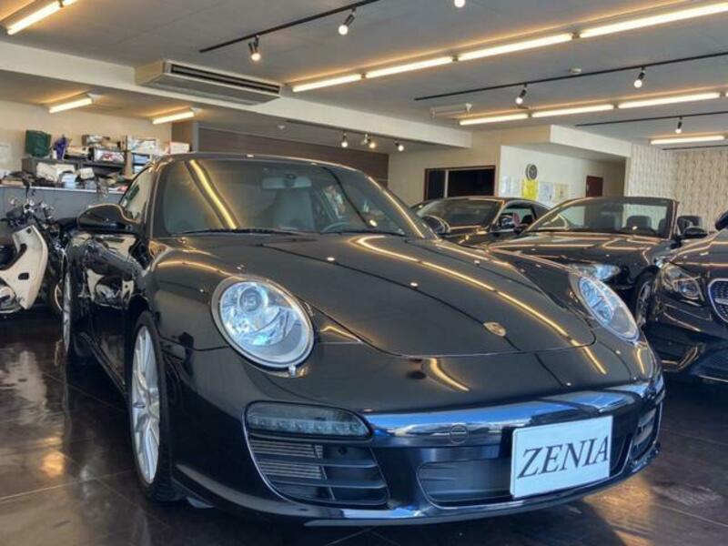 911