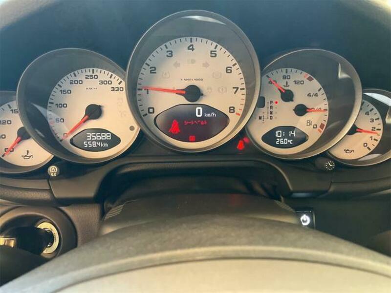 911
