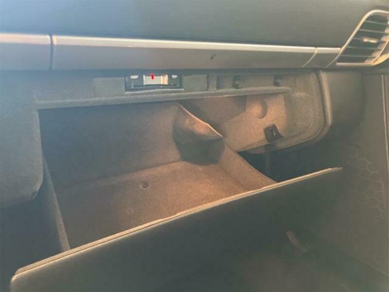 911