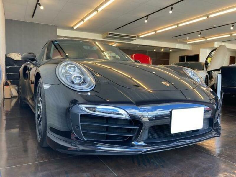 911