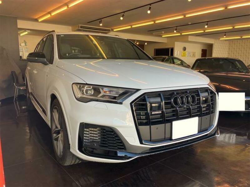 Q7