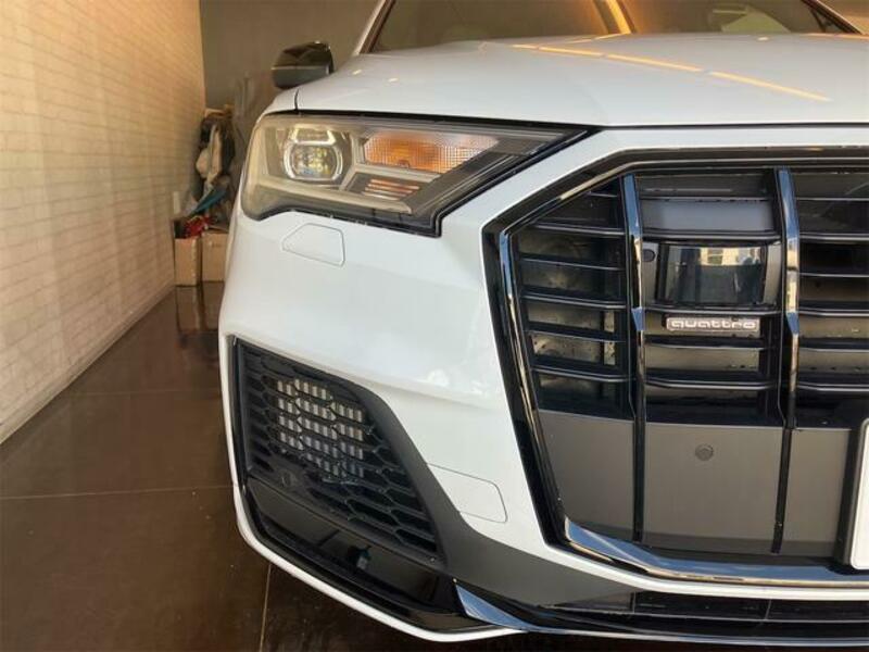 Q7