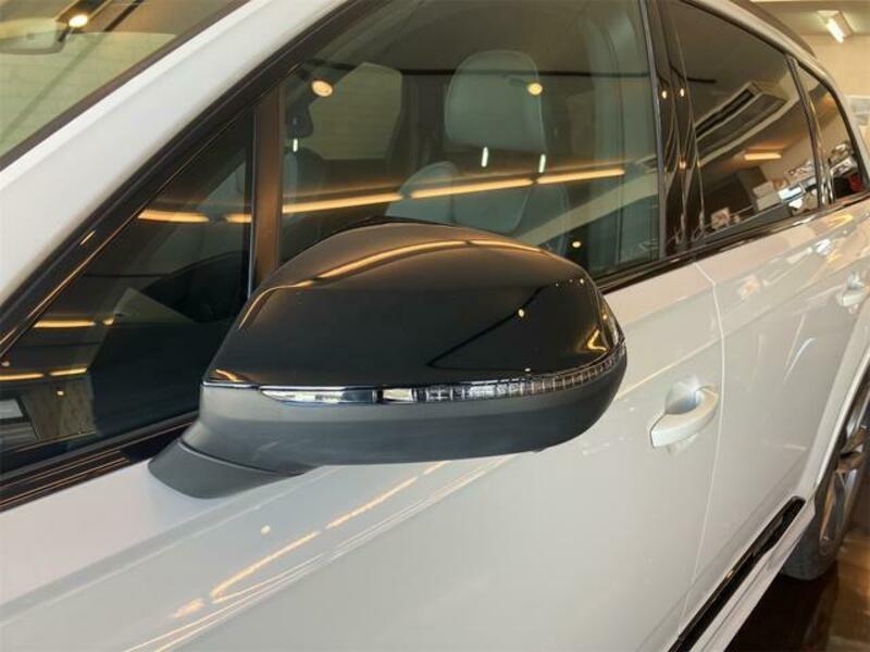 Q7