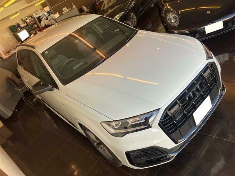 Q7