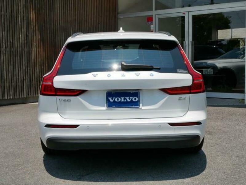 V60