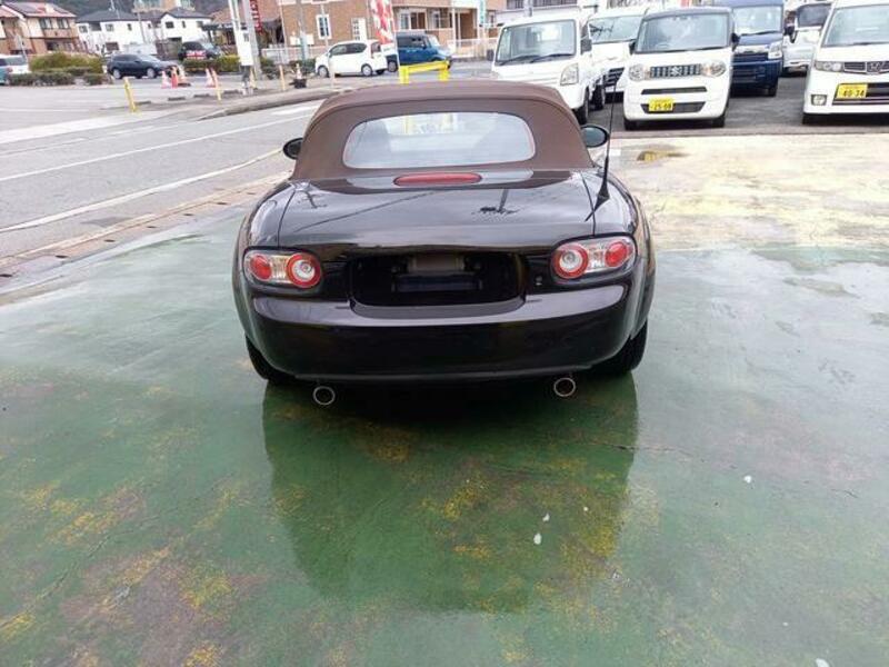 ROADSTER