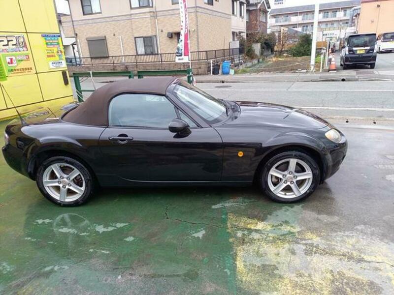 ROADSTER