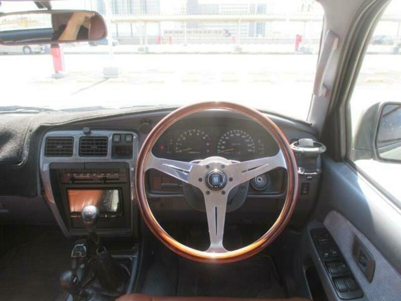 HILUX SURF