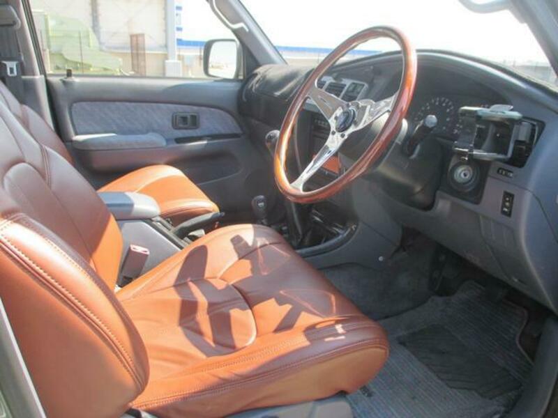 HILUX SURF