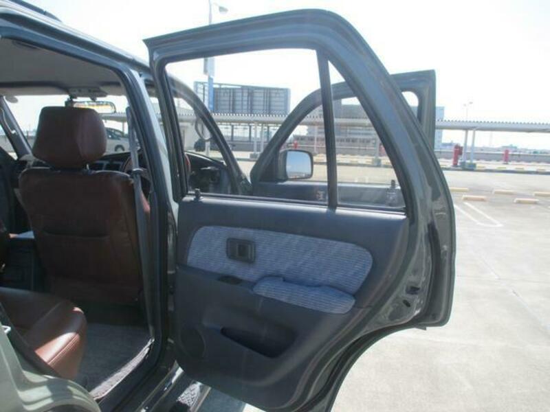 HILUX SURF