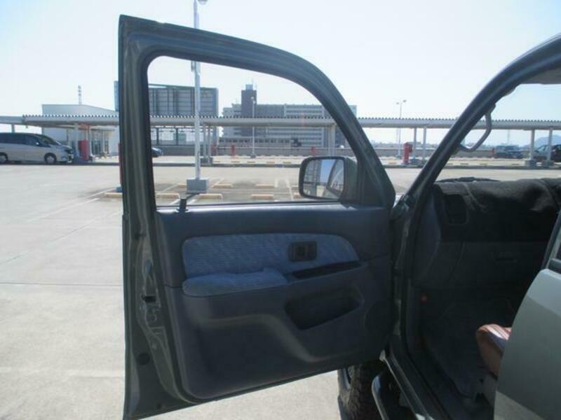 HILUX SURF