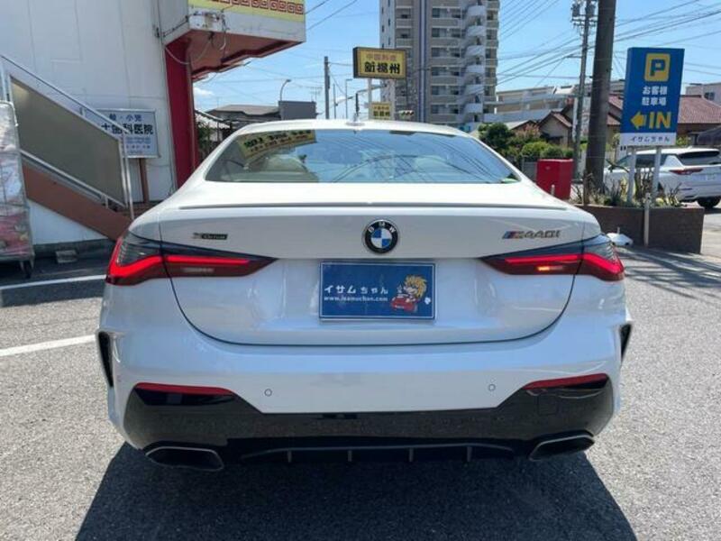 4 SERIES