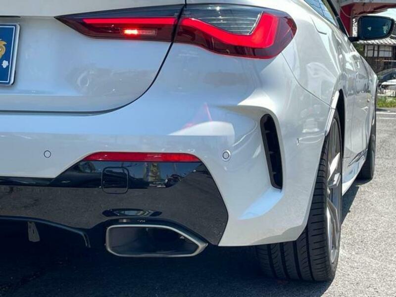 4 SERIES