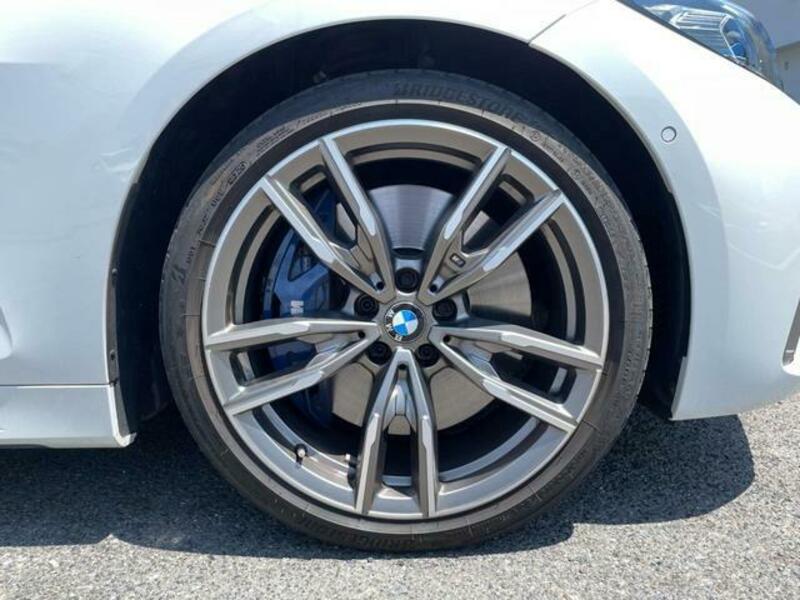 4 SERIES