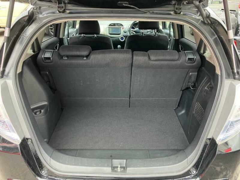 FIT HYBRID