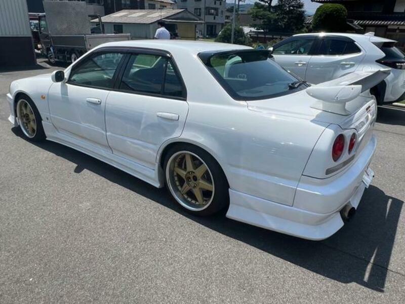 SKYLINE