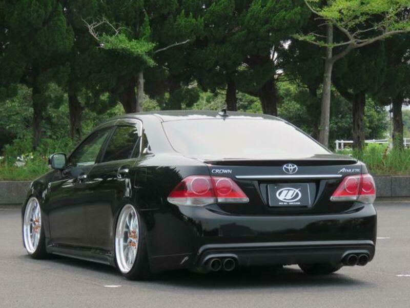 CROWN