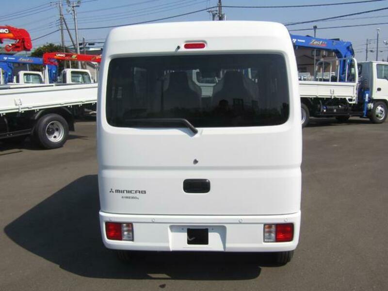 MINICAB VAN