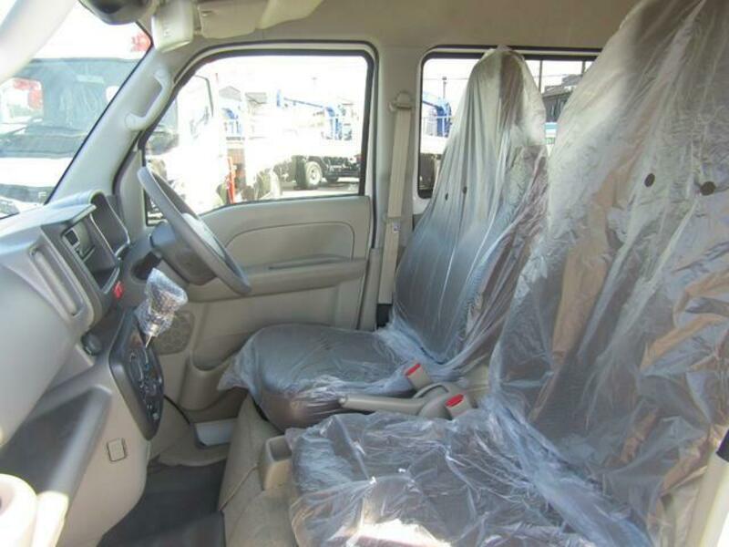 MINICAB VAN