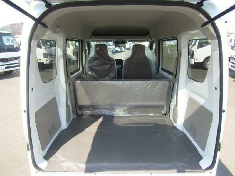 MINICAB VAN