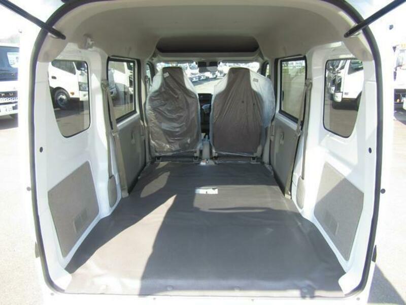 MINICAB VAN