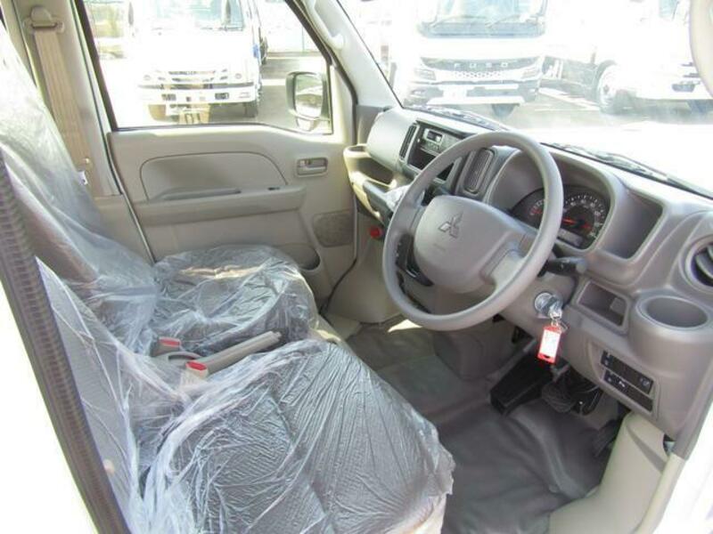 MINICAB VAN