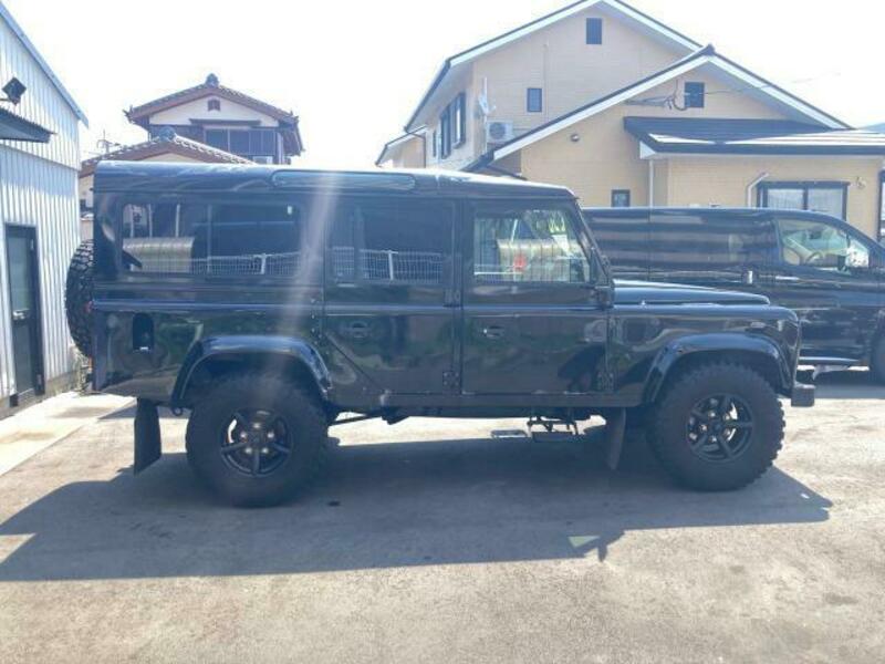 DEFENDER