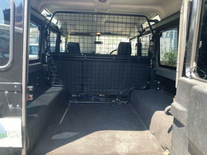 DEFENDER