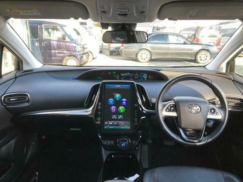 PRIUS PHV